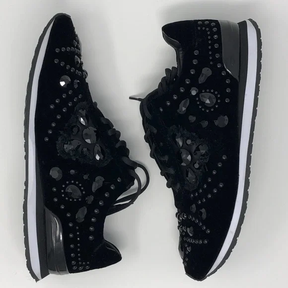 NWOT- Tory Burch Scarlett Embellished Runner Sneaker - Picture 2 of 8